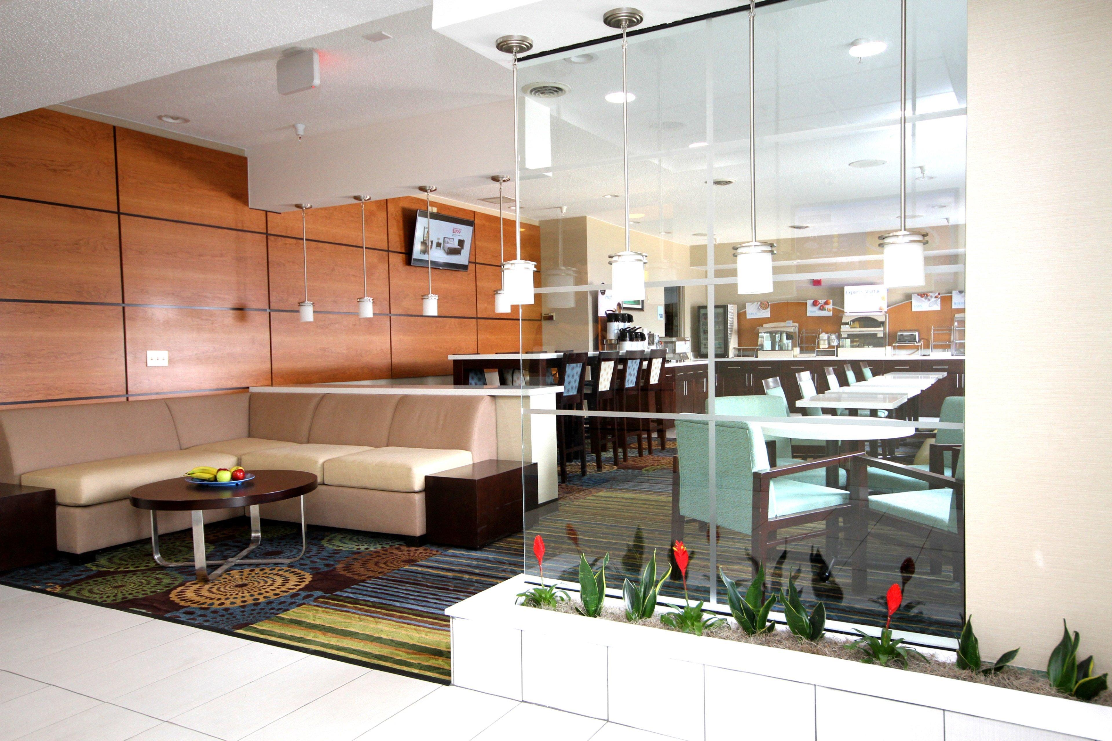 Holiday Inn Express Adrian By Ihg Екстер'єр фото