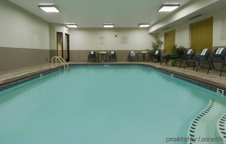 Holiday Inn Express Adrian By Ihg Зручності фото