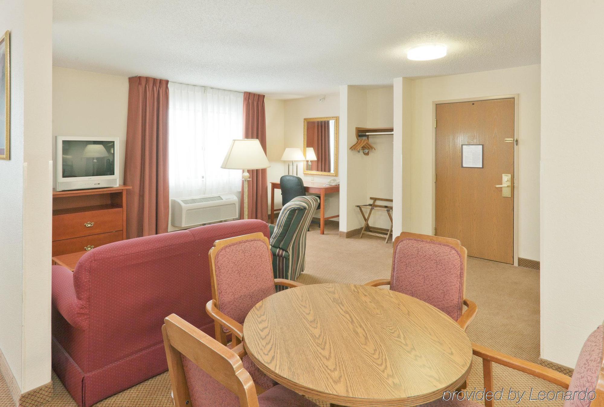 Holiday Inn Express Adrian By Ihg Номер фото