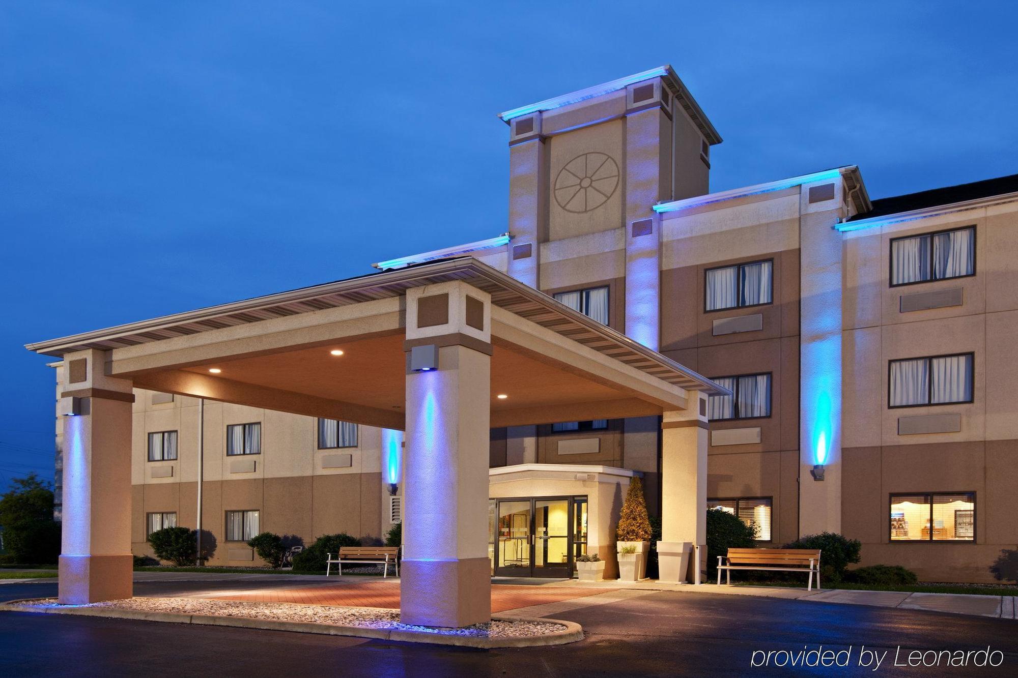 Holiday Inn Express Adrian By Ihg Екстер'єр фото