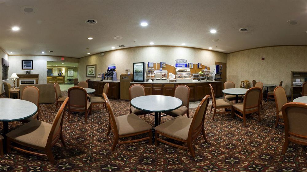 Holiday Inn Express Adrian By Ihg Екстер'єр фото